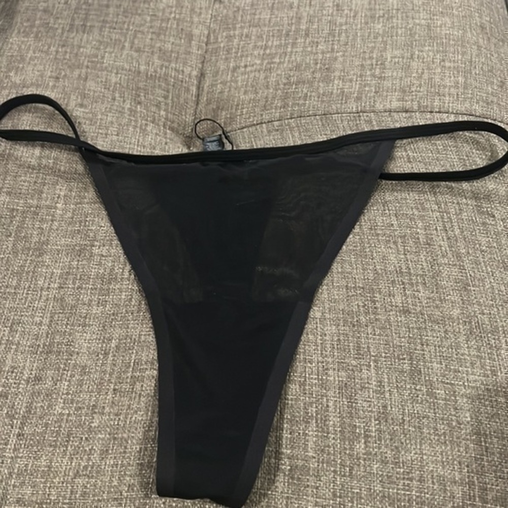 Skims Sheer&Jelly Sheer set 3/$45 - Picture 5 of 7